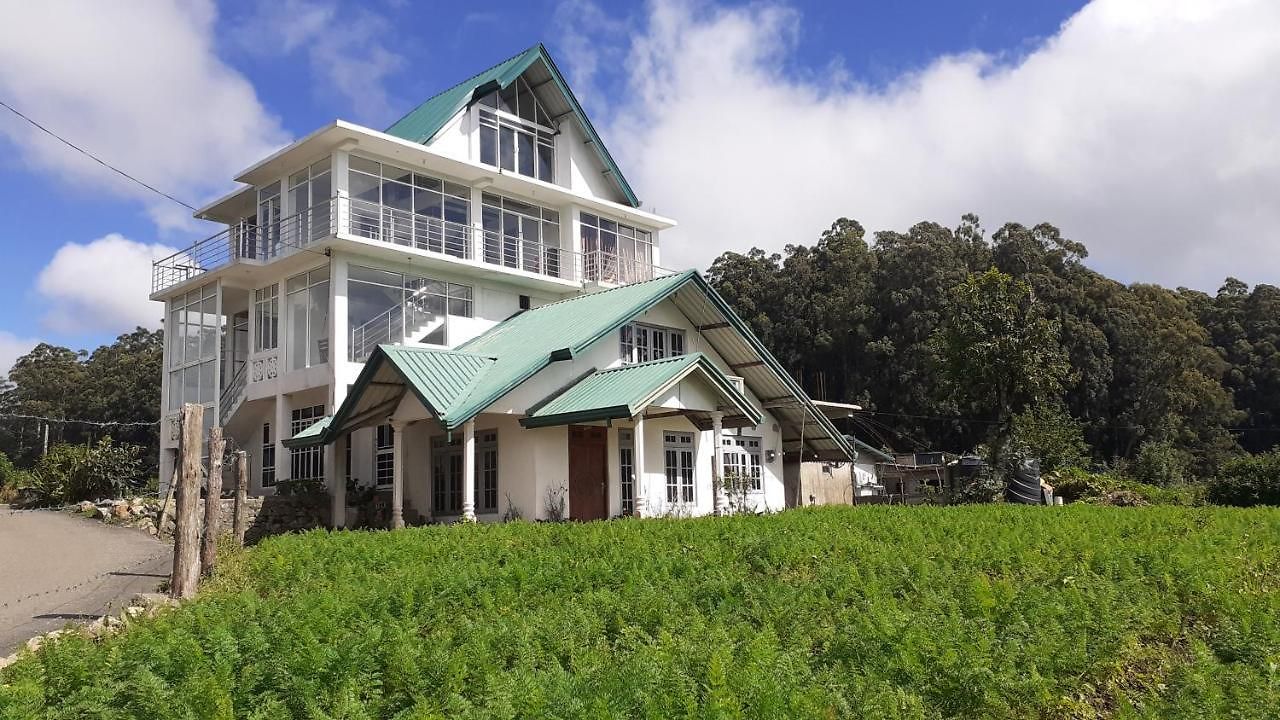 Moonplains Hemaya Bungalow Hotel *