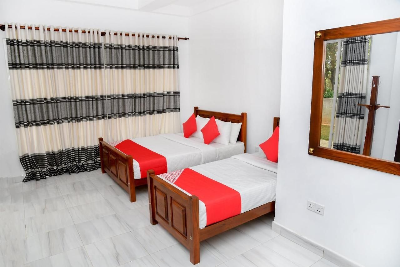 Ivy Bungalow Hotel 3*
