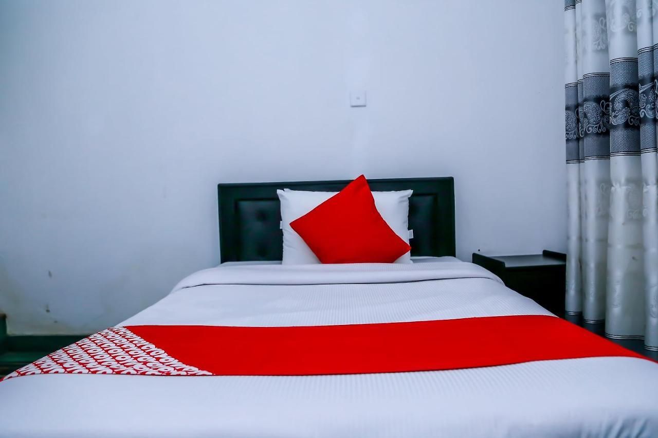 City Hotel 3*