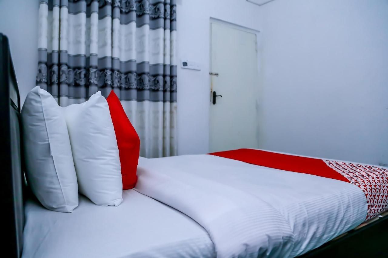 City Hotel 3*