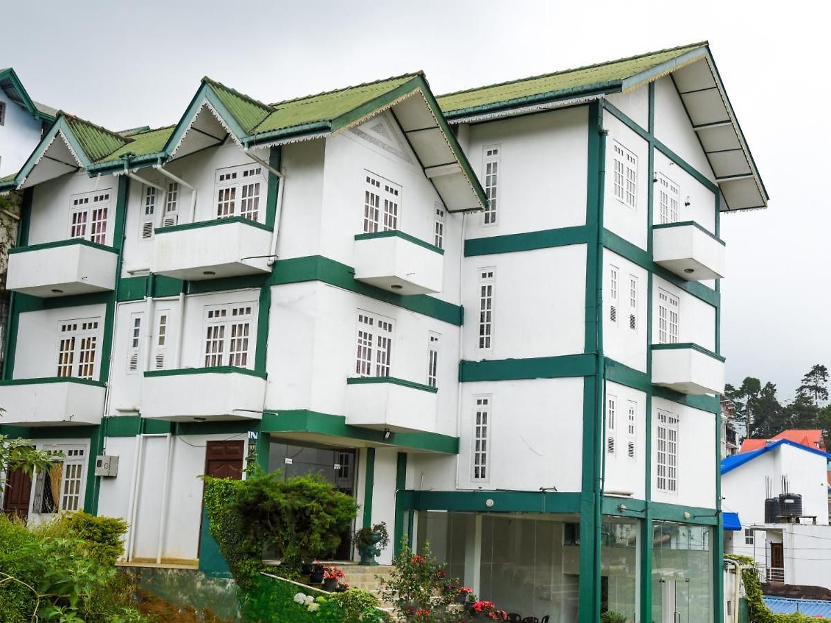 Grand View Hotel 2*