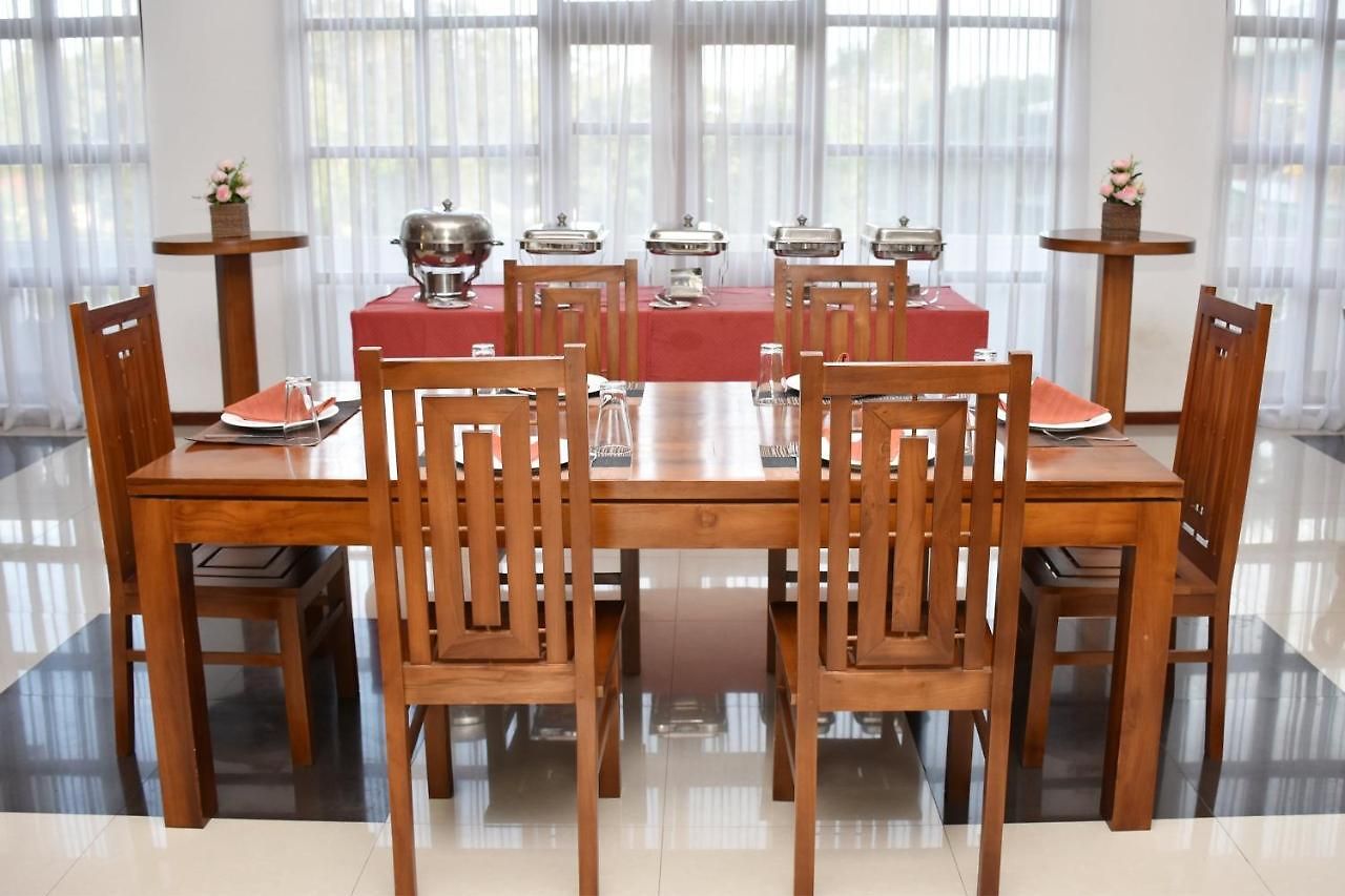 Hotel King Garden View Nuwara Eliya