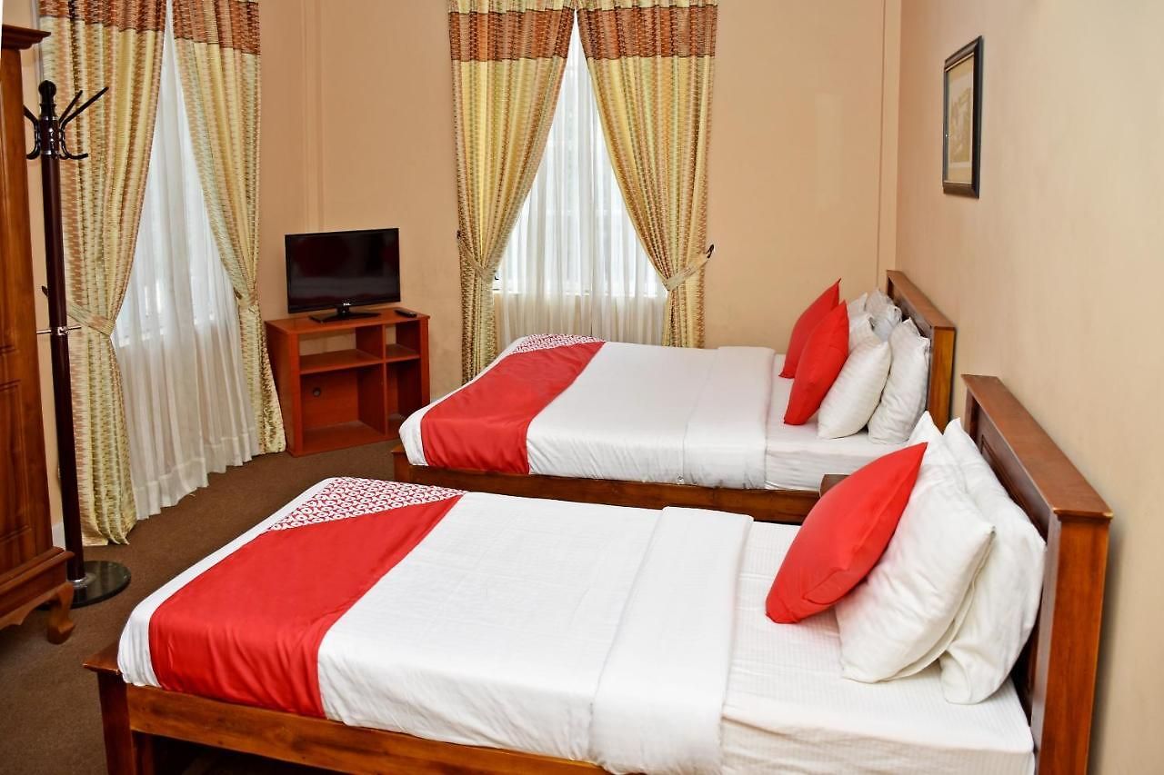 Hotel Oyo 258 Global Rest House 3*