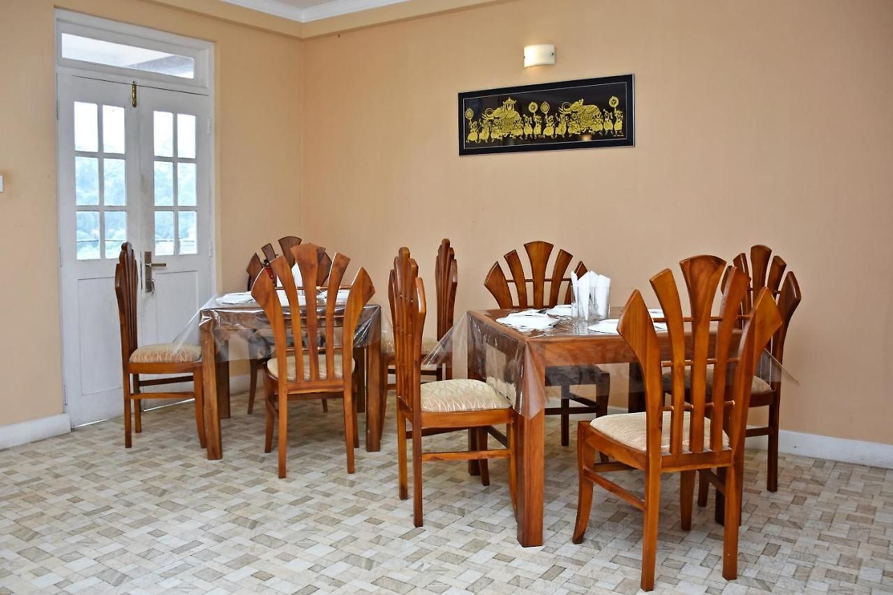 Oyo 258 Global Rest House Hotel 3*