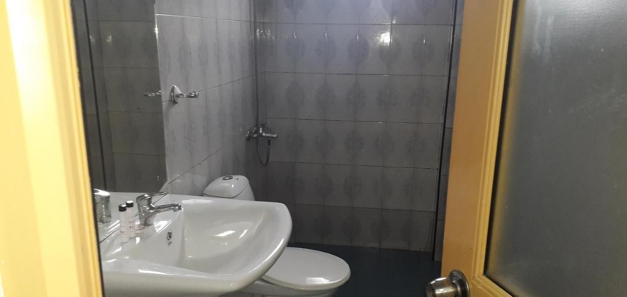 Oasis Hill Contry Guest house