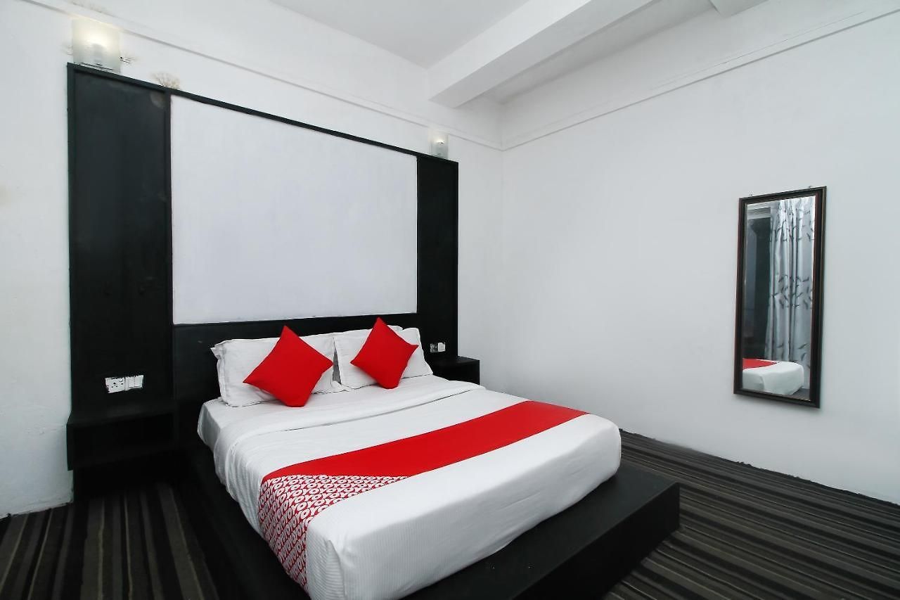 Oyo 523 Royal Hotel 3*