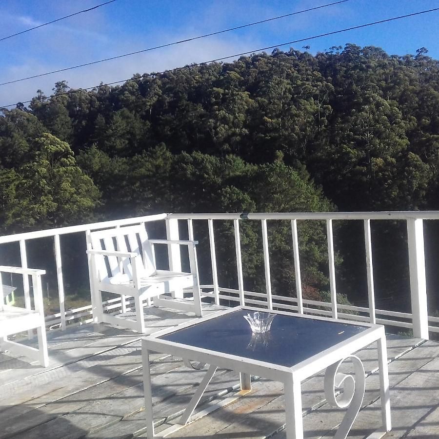 Lodge Jungle Side Holiday Resort. *