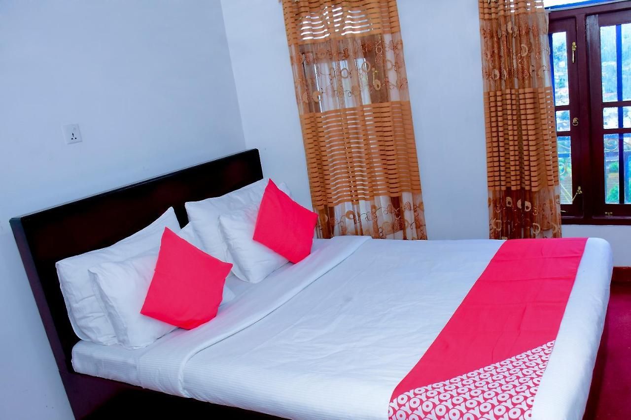 Oyo 480 Rainbow Hotel