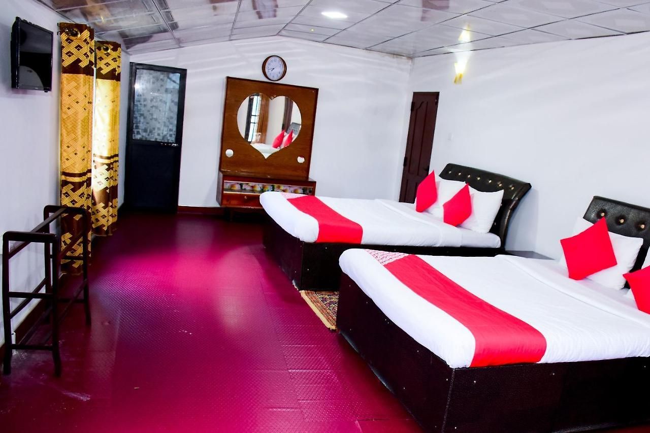 Oyo 480 Rainbow Hotel