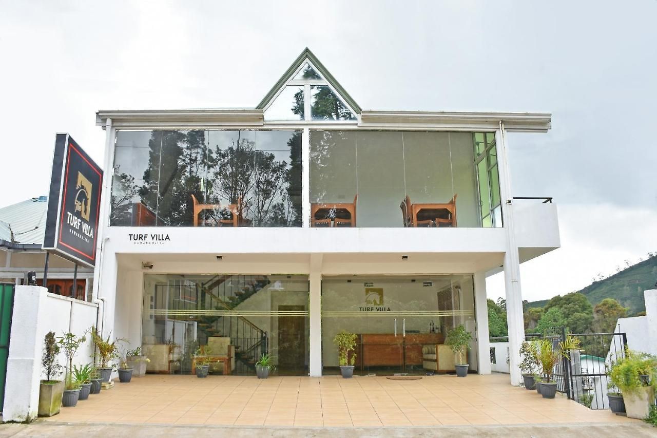 Hotel Oyo 430 The Turf 3*