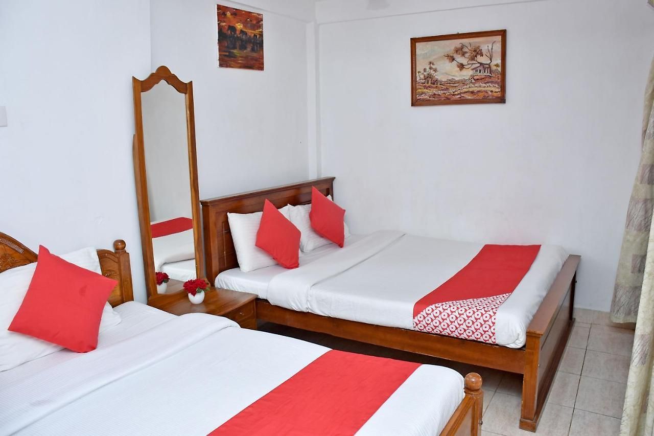 Hotel Oyo 454 Jayamal Rest 3*