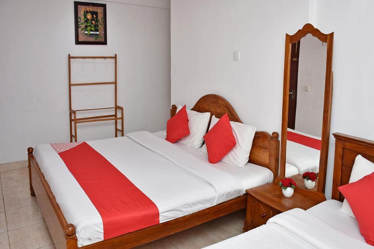 Hotel Oyo 454 Jayamal Rest 3*