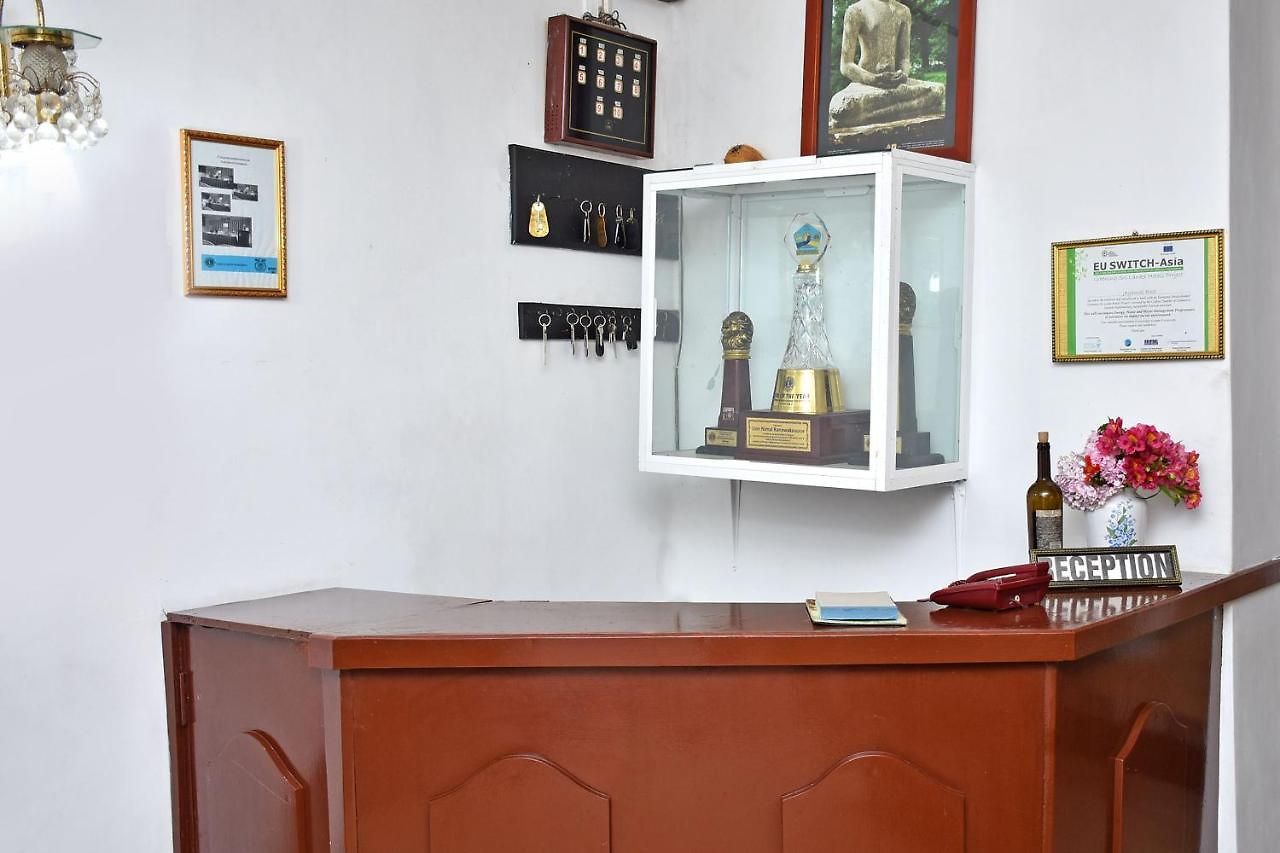 Hotel Oyo 454 Jayamal Rest 3*