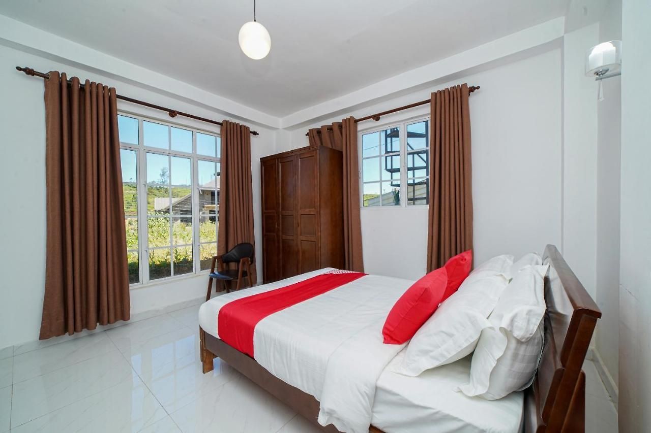 Hotel Oyo 575 White Rose 3*