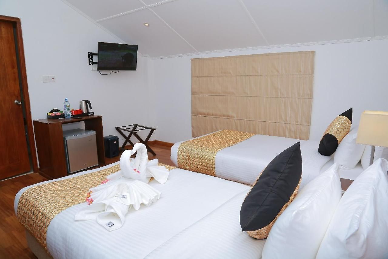 Blue Meadows Nuwaraeliya Hotel Nuwara Eliya