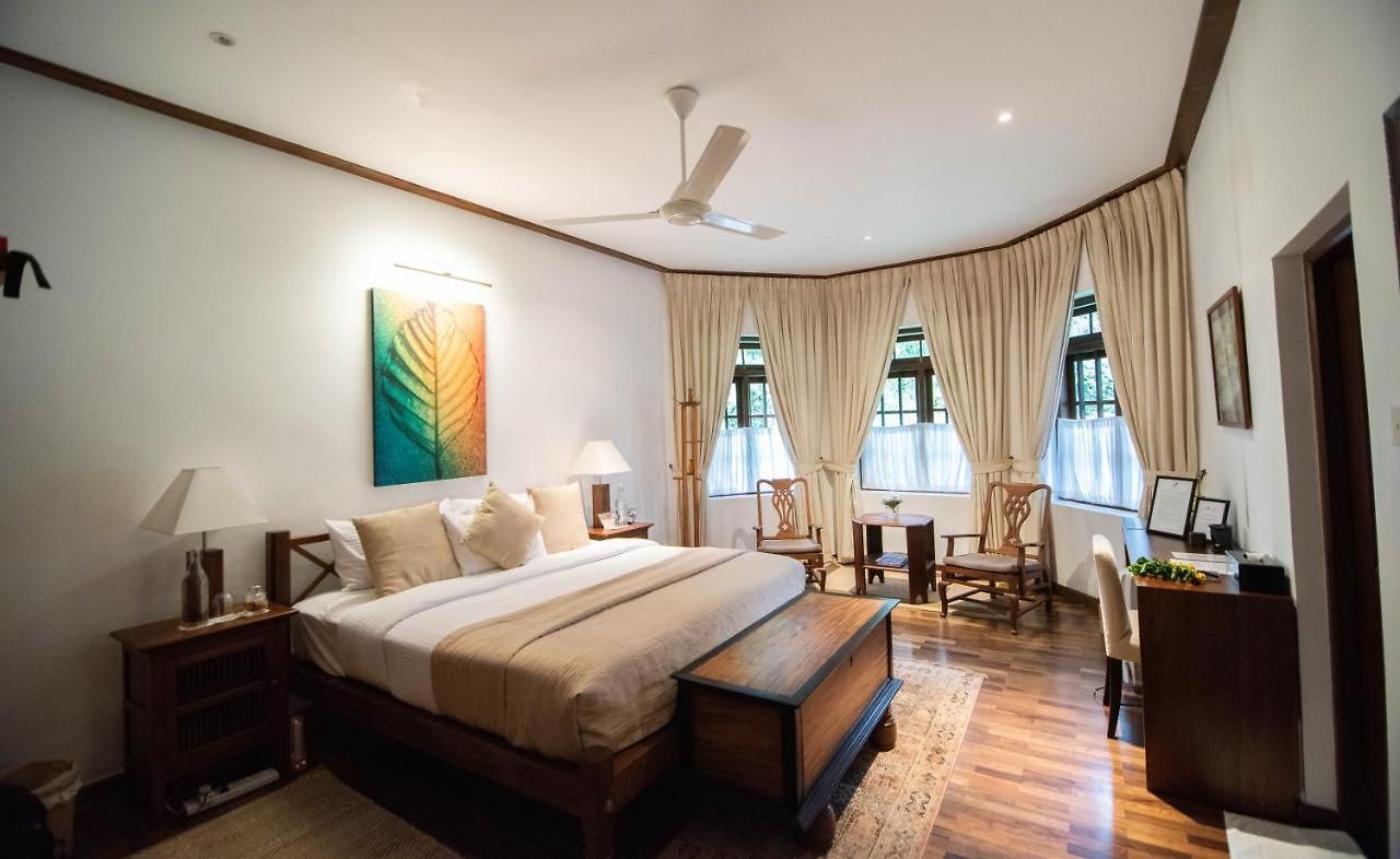 Stafford Bungalow - Exclusive Luxury Within A Private Tea Estate Villa *