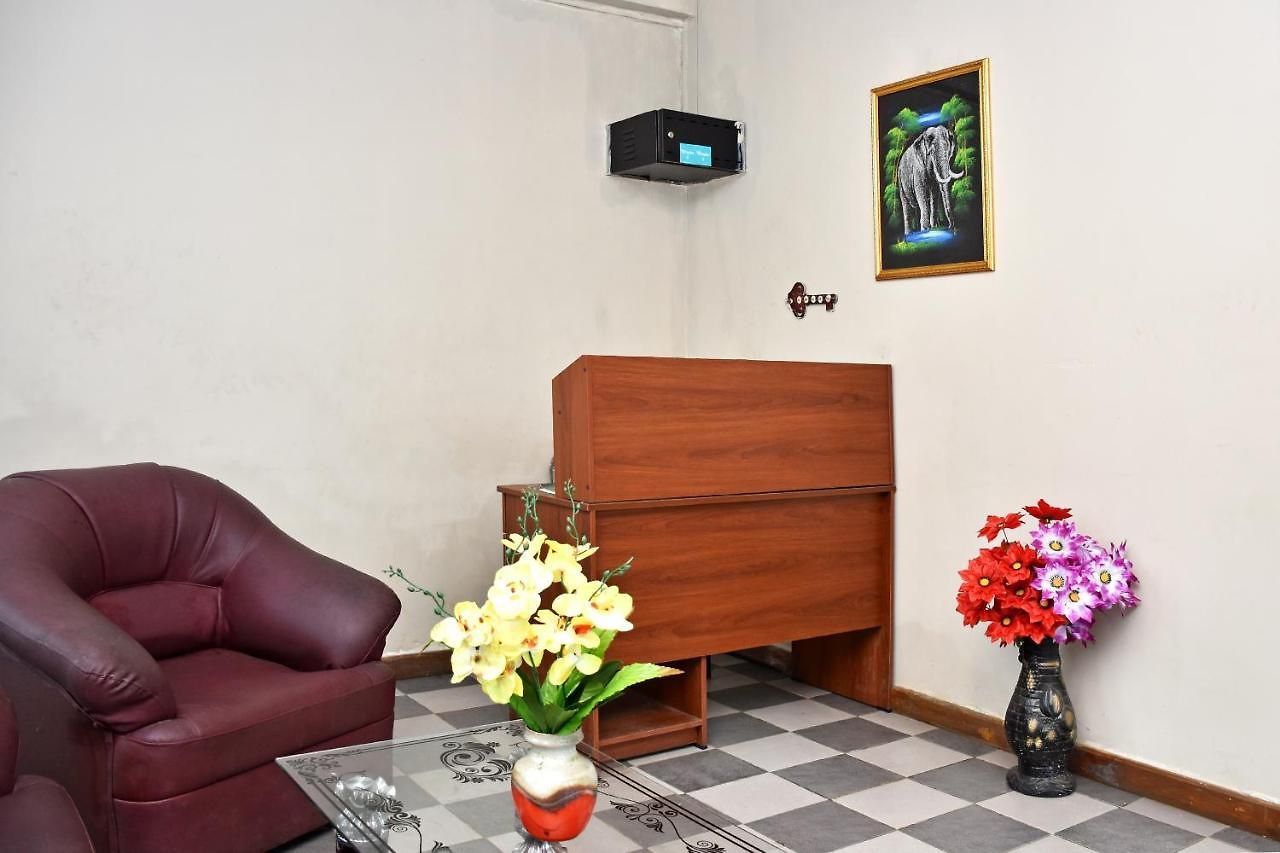 Oyo 349 The Vintage Hotel