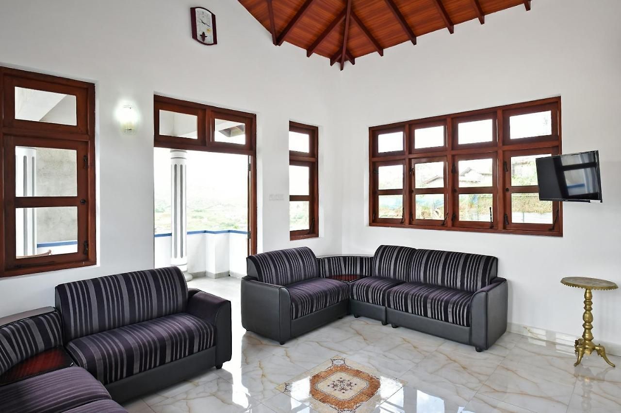 Oyo 537 Royal Bungalow