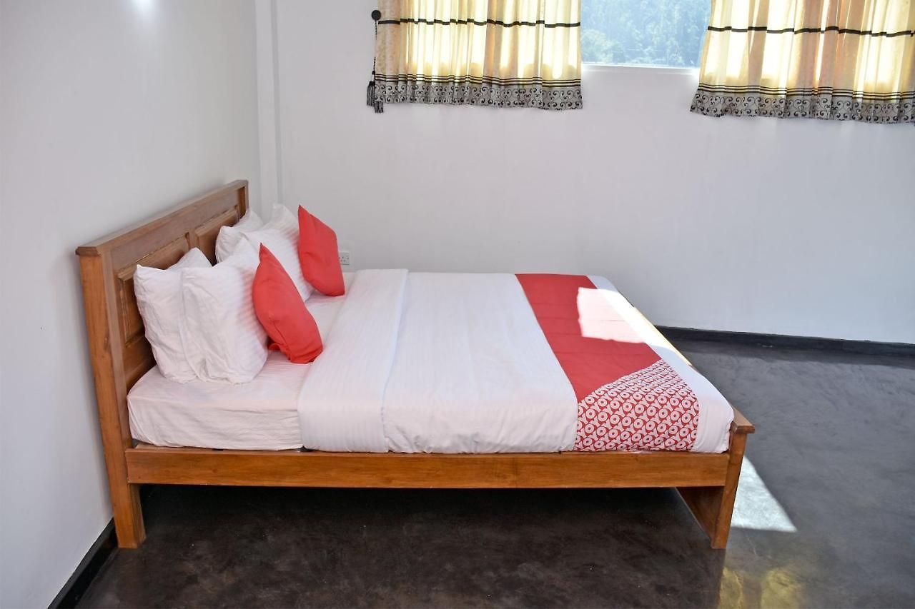 Hotel Oyo 527 The Mount Camellia