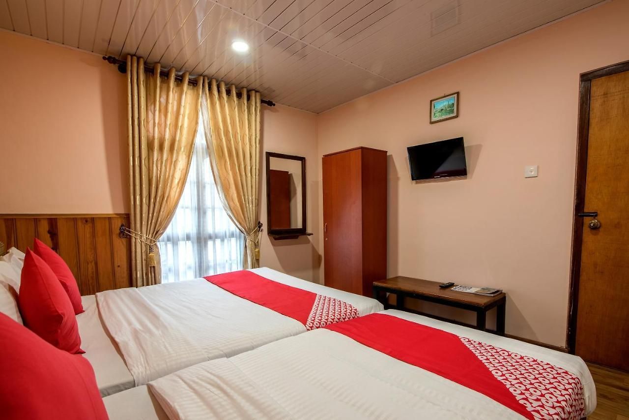 Hotel Oyo 577 Green Garden 3*