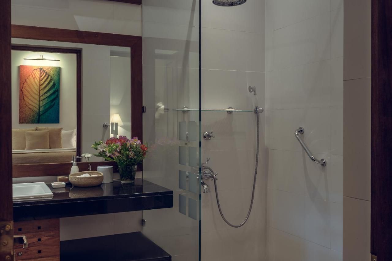 Stafford Bungalow - Exclusive Luxury Within A Private Tea Estate Villa