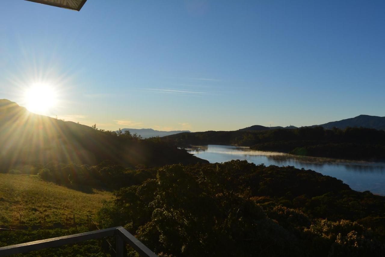 Villa Tranquil - Stunning Views With Free Breakfast