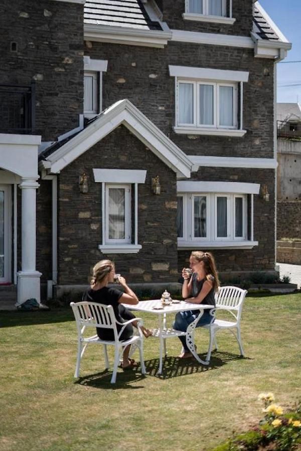 Little England By Celeste Hotel