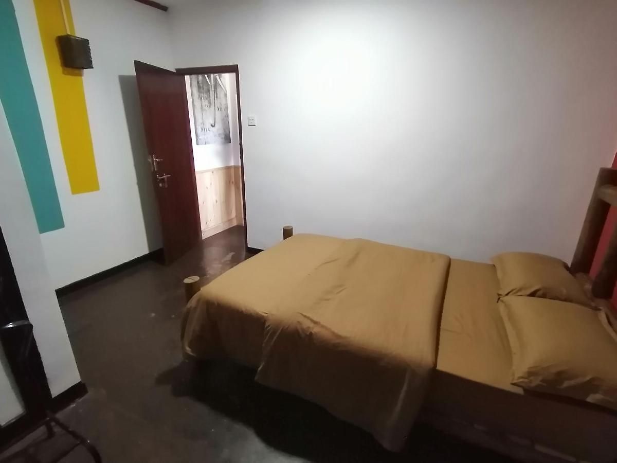 Lover's Leap Private Bungalow Hotel *