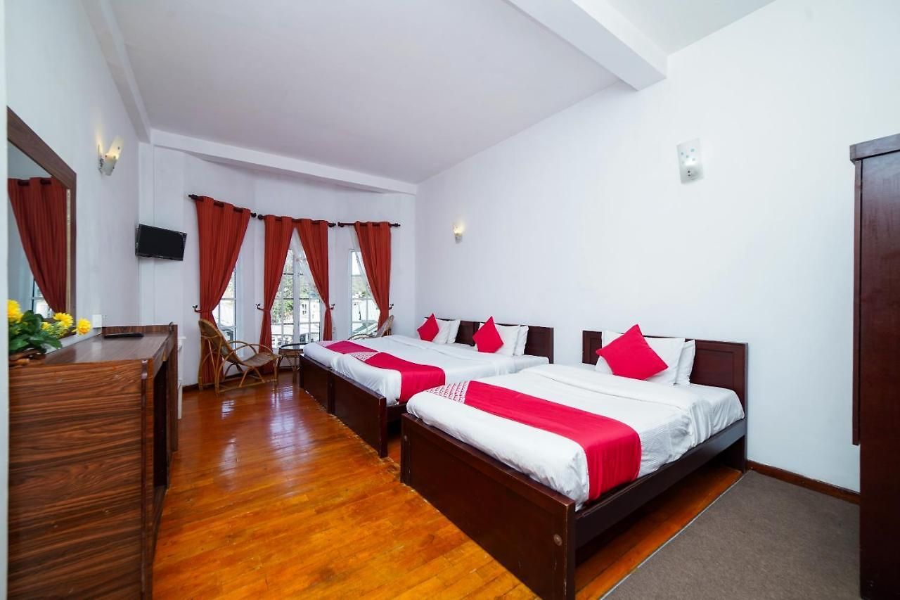 Hotel Oyo 586 Rose Garden 3*