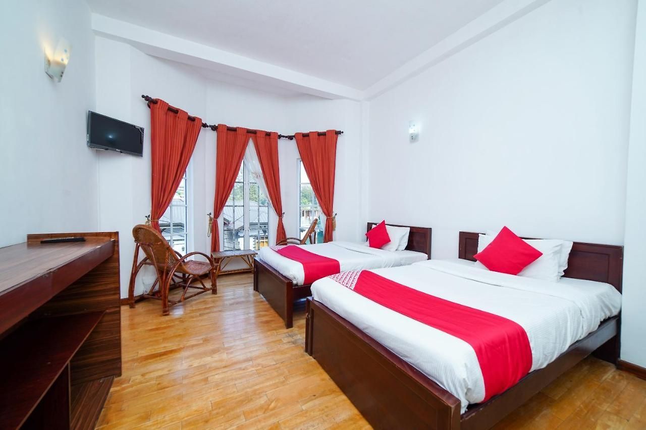 Hotel Oyo 586 Rose Garden 3*