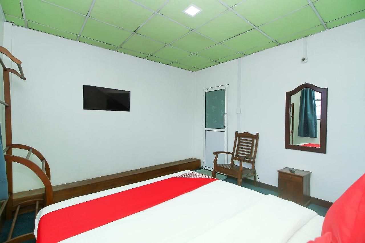 Oyo 453 Green Palace