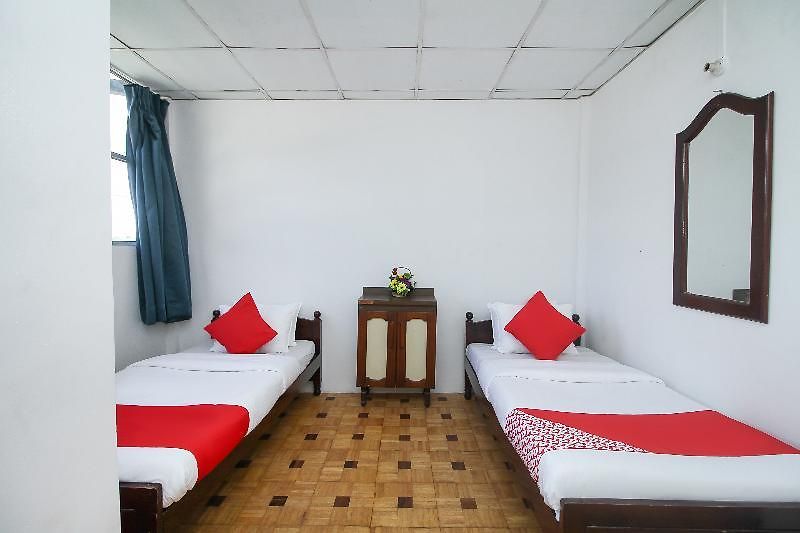 Oyo 453 Green Palace Hotel Nuwara Eliya