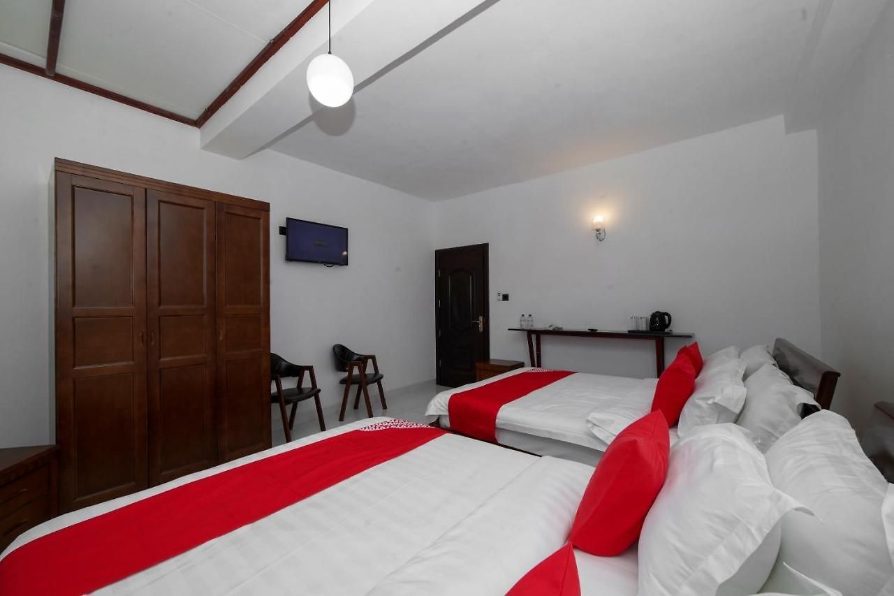 Oyo 575 White Rose Hotel 3*