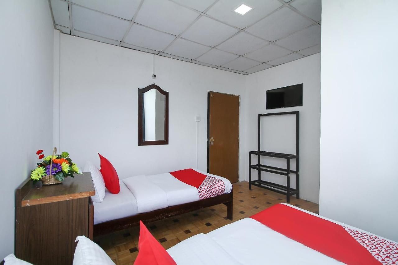 Oyo 453 Green Palace Nuwara Eliya