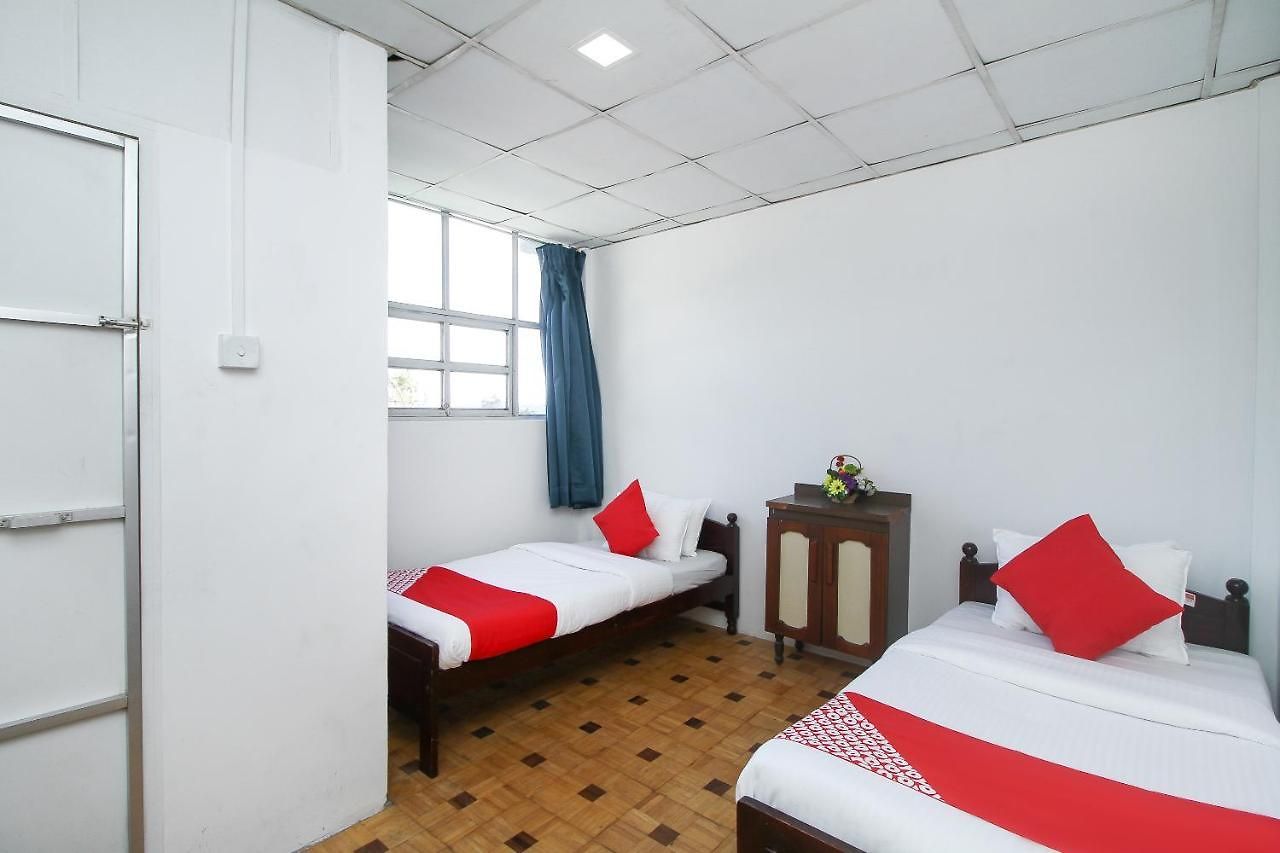 Oyo 453 Green Palace Nuwara Eliya