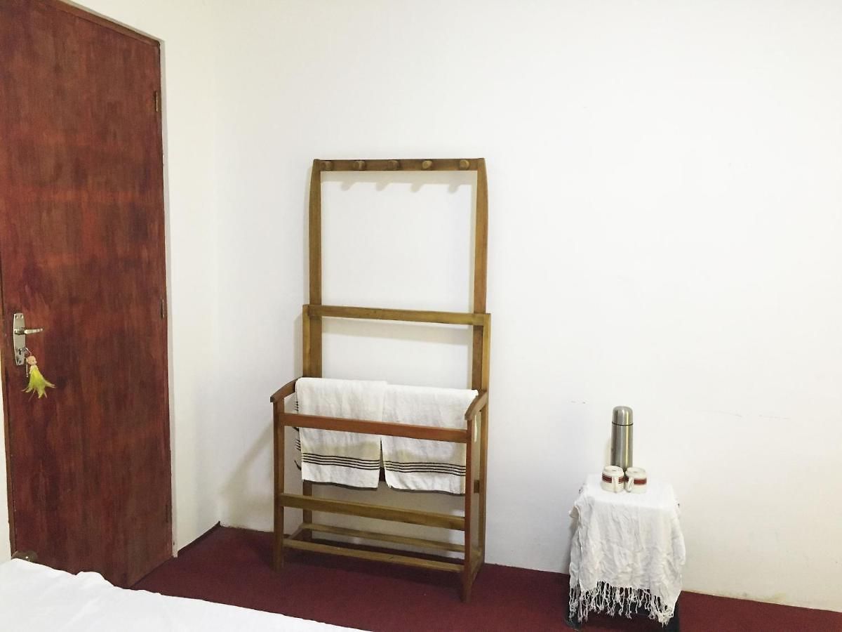 Shiny Homestay *
