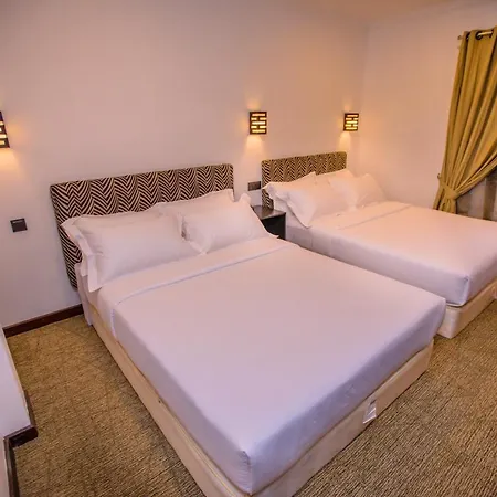 Huddle Hotel 4*