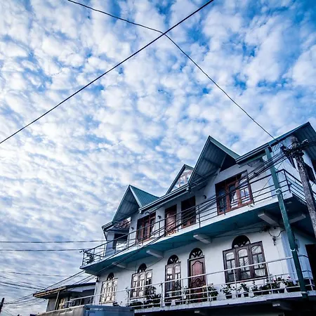 Dream Hill Homestay *