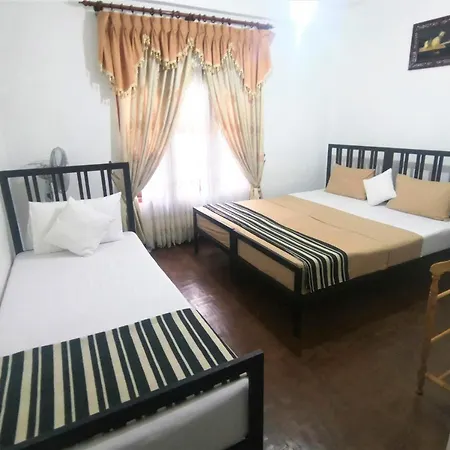 Aberdeen Waterfalls Bungalow Guest house
