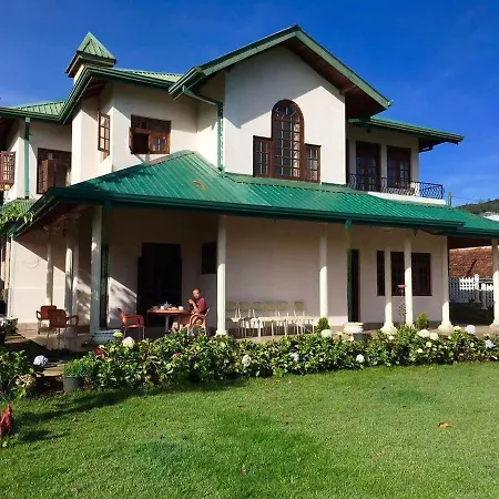 Peace Garden Bed & Breakfast 2*