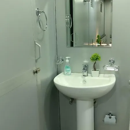 Hotel Container Edge Nuwara Eliya