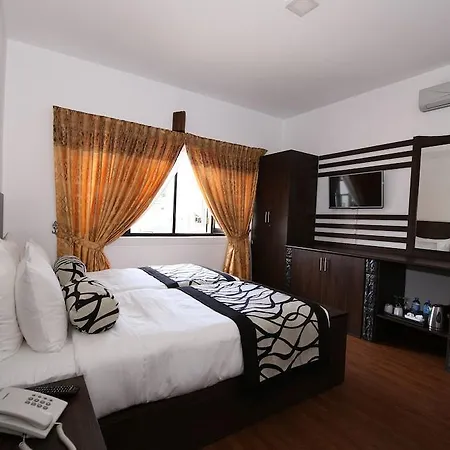 Hotel Jojos 4*