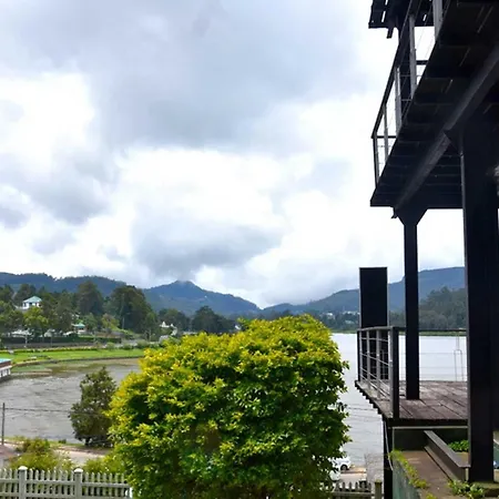 Hotel H2o Lakeside Nuwara Eliya