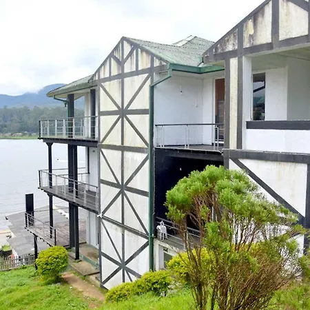 Hotel H2o Lakeside
