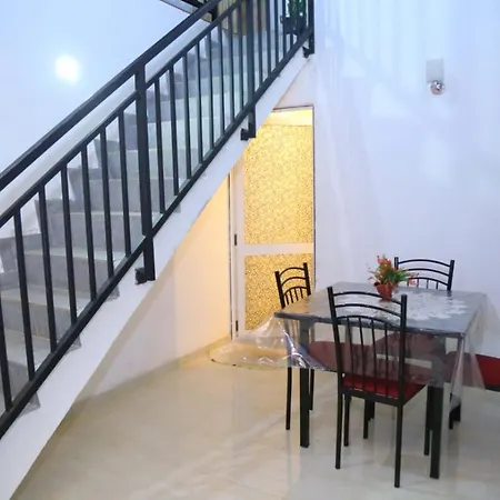 White House Holiday home Nuwara Eliya