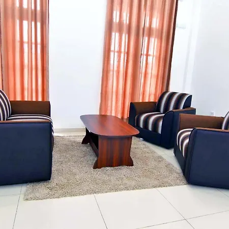 Highland Breeze Hotel