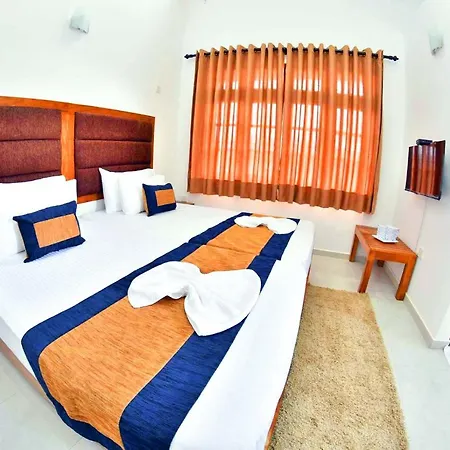 Highland Breeze Hotel 3*