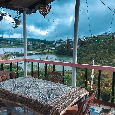 Fair View Hotel *