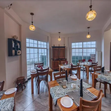 Misthill Rest - Lavish Hotel