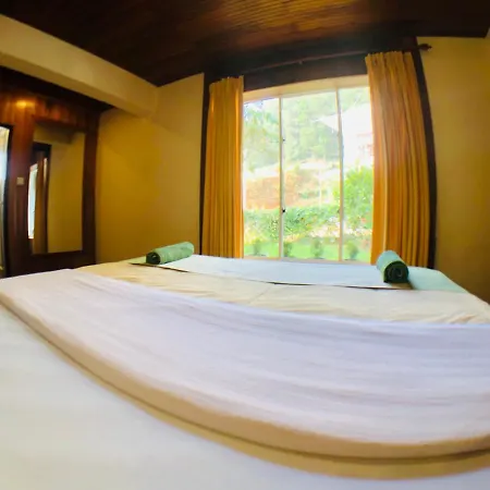 Bed & Breakfast Pigeons Nest 3*